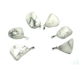Magnezit / Howlit biely prívesok prírodný kameň, 2,2-3 cm, 1 kus, čistiaci kameň