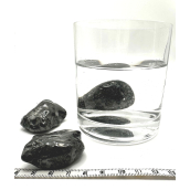 Šungit Tromlovaný prírodný kameň, cca 4 cm 1 kus, kameň života, aktivátor vody