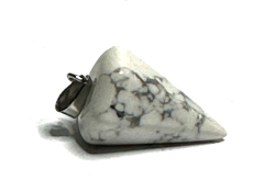 Magnezit / Howlit biele kyvadlo prírodný kameň 2,2 cm, čistiaci kameň